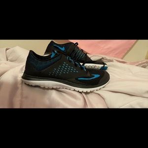 Women’s Nike shoes